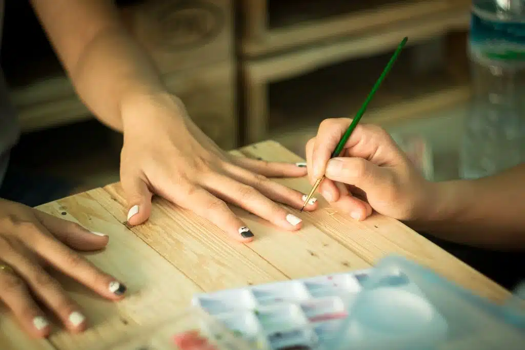 natural nail polishes