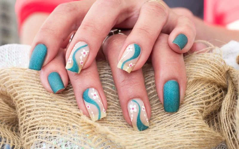 blue nails