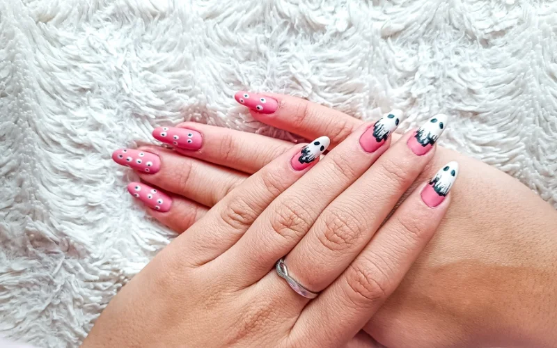 themed nail designs