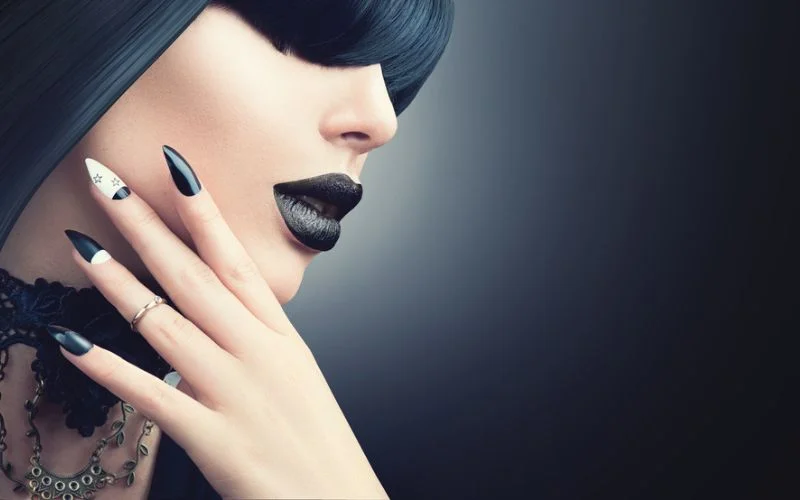 Gothic Nails