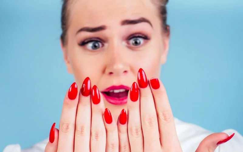 Glass Nails Break