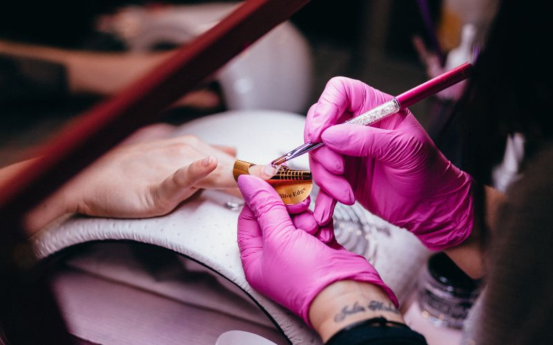 SNS Nails Pros and Cons