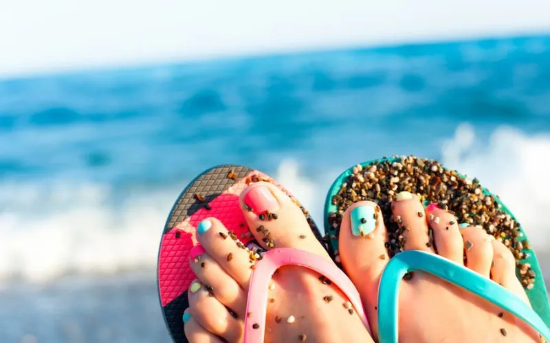 Simple Beach Nails