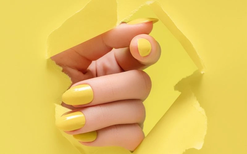 Yellow Summer Nails