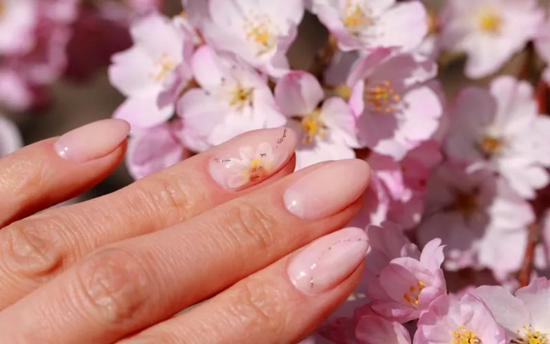 Blooming Gel Nails