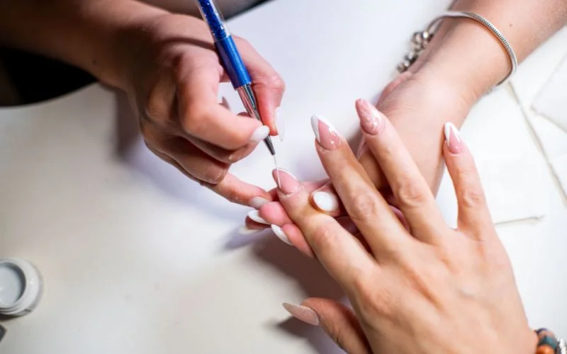 Acrylic Nails Lifting
