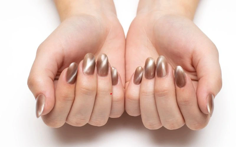 Cat Eye Nails