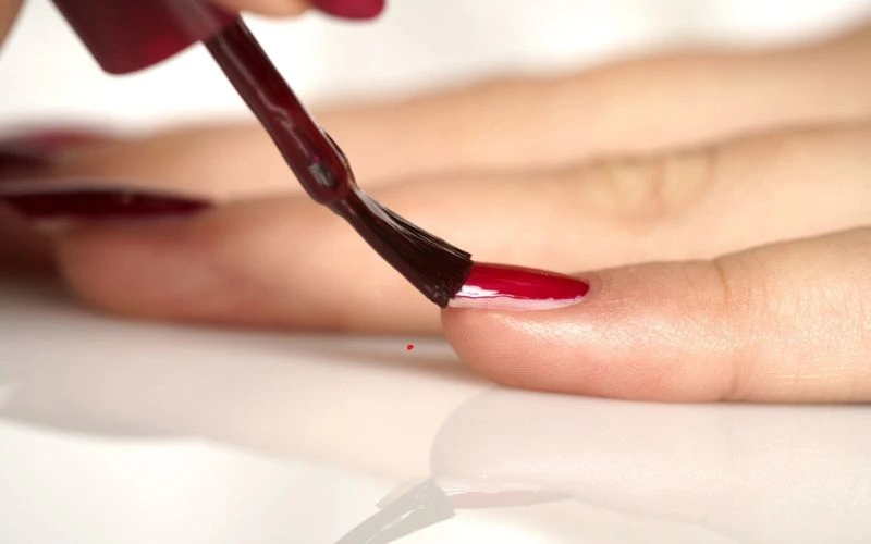 Apply The Cat Eye Polish