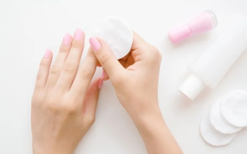 Remove Glitter Nail Polish