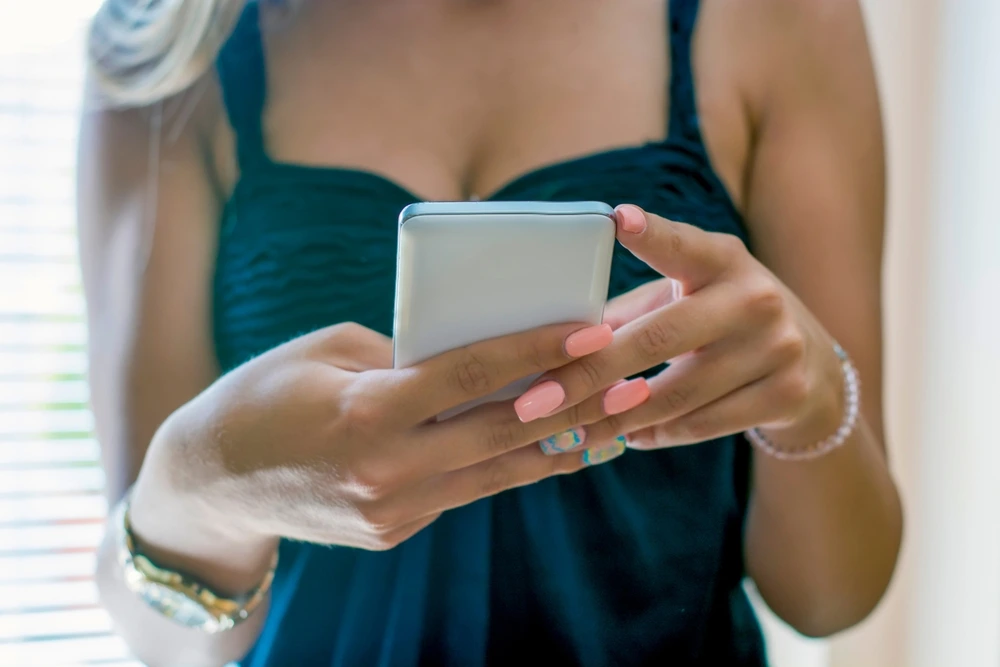 Typing Techniques for Extended Nails